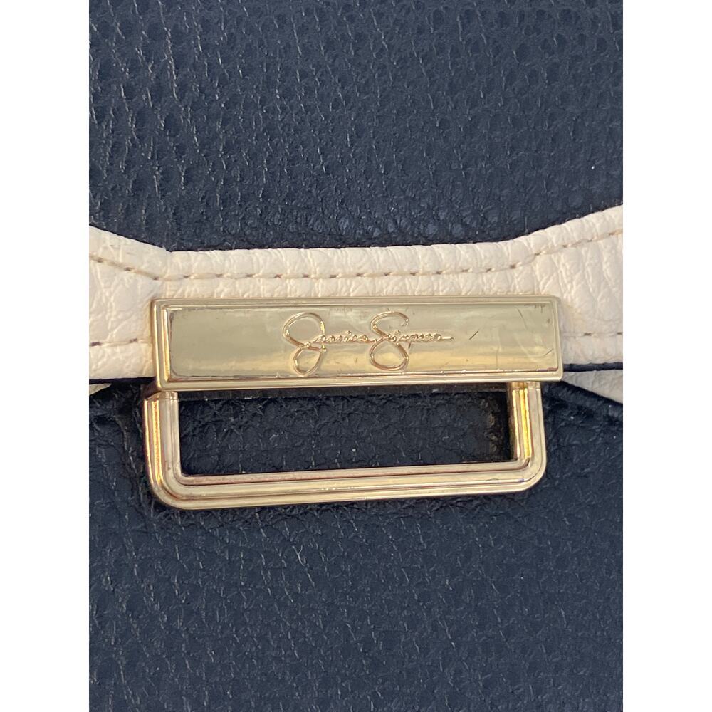 JESSICA SIMPSON BLACK, IVORY PVC LARGE WRISTLET - Picture 2 of 16